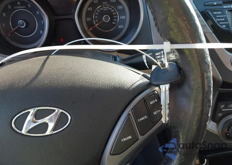 2013 Hyundai Elantra Limited from USA, damaged, VIN KMHDH4AE7DU605526